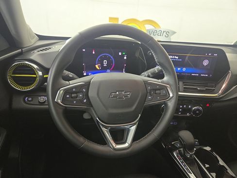 Certified 2024 Chevrolet Trax ACTIV w/ Sunroof Package FWD image 14