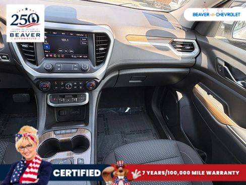 Used 2022 GMC Acadia SLE w/ Driver Convenience Package FWD image 17