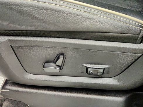 Used 2024 RAM 2500 Limited image 12