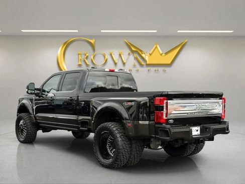 Used 2025 Ford F450 King Ranch w/ Camper Package image 10