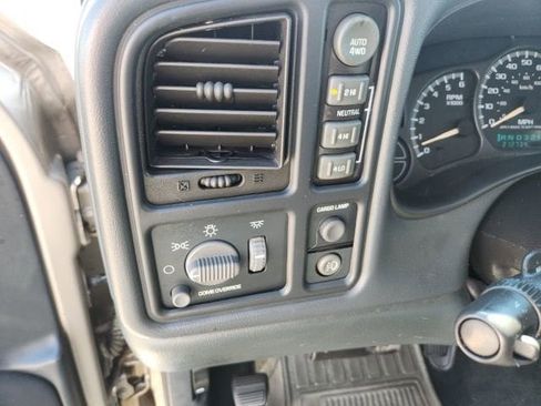 Used 2002 Chevrolet Silverado 1500 LS w/ Off-Road Pkg AWD/4WD image 10