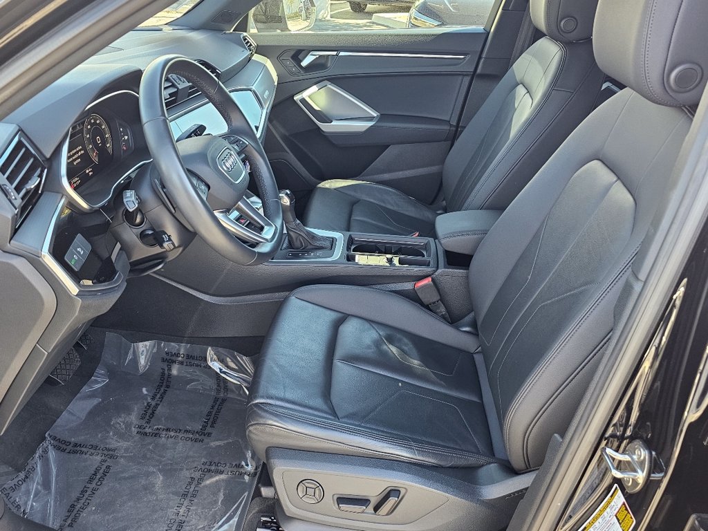 Used 2024 Audi Q3 2.0T Premium Plus AWD/4WD image 2