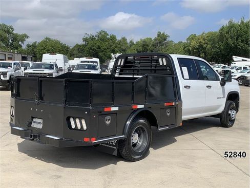 Used 2024 Chevrolet Silverado 3500 W/T w/ WT Convenience Package AWD/4WD image 2