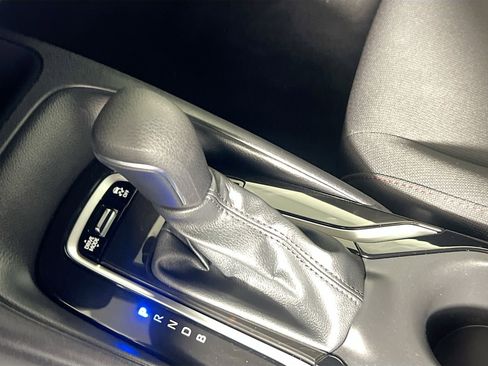 Used 2025 Toyota Corolla SE image 24