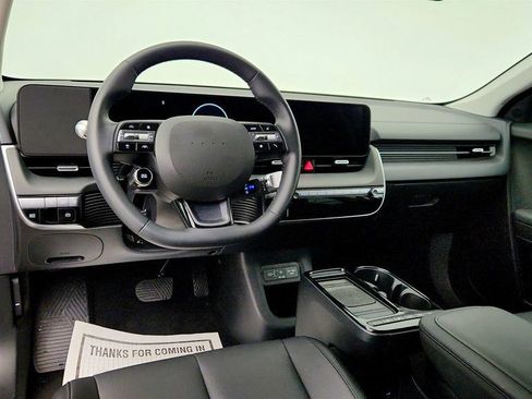 Used 2025 Hyundai Ioniq 5 SEL image 11