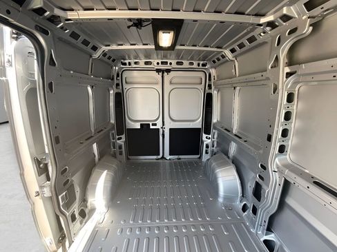 New 2025 RAM ProMaster 1500 w/ Quick Order Package 22H SLT+ FWD image 9