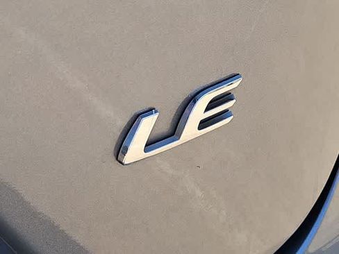 Used 2024 Toyota Corolla LE FWD image 11