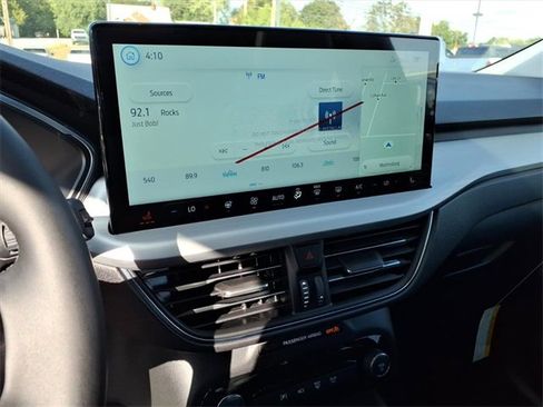 New 2025 Ford Escape FWD w/ PHEV Premium Package image 8