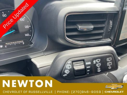 Used 2020 Ford Explorer XLT w/ Equipment Group 202A RWD image 17