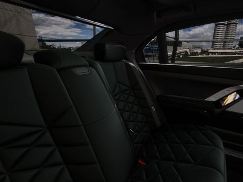 Used 2026 BMW 740i image 39