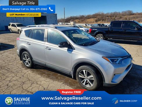 Used 2017 Toyota RAV4 XLE image 5