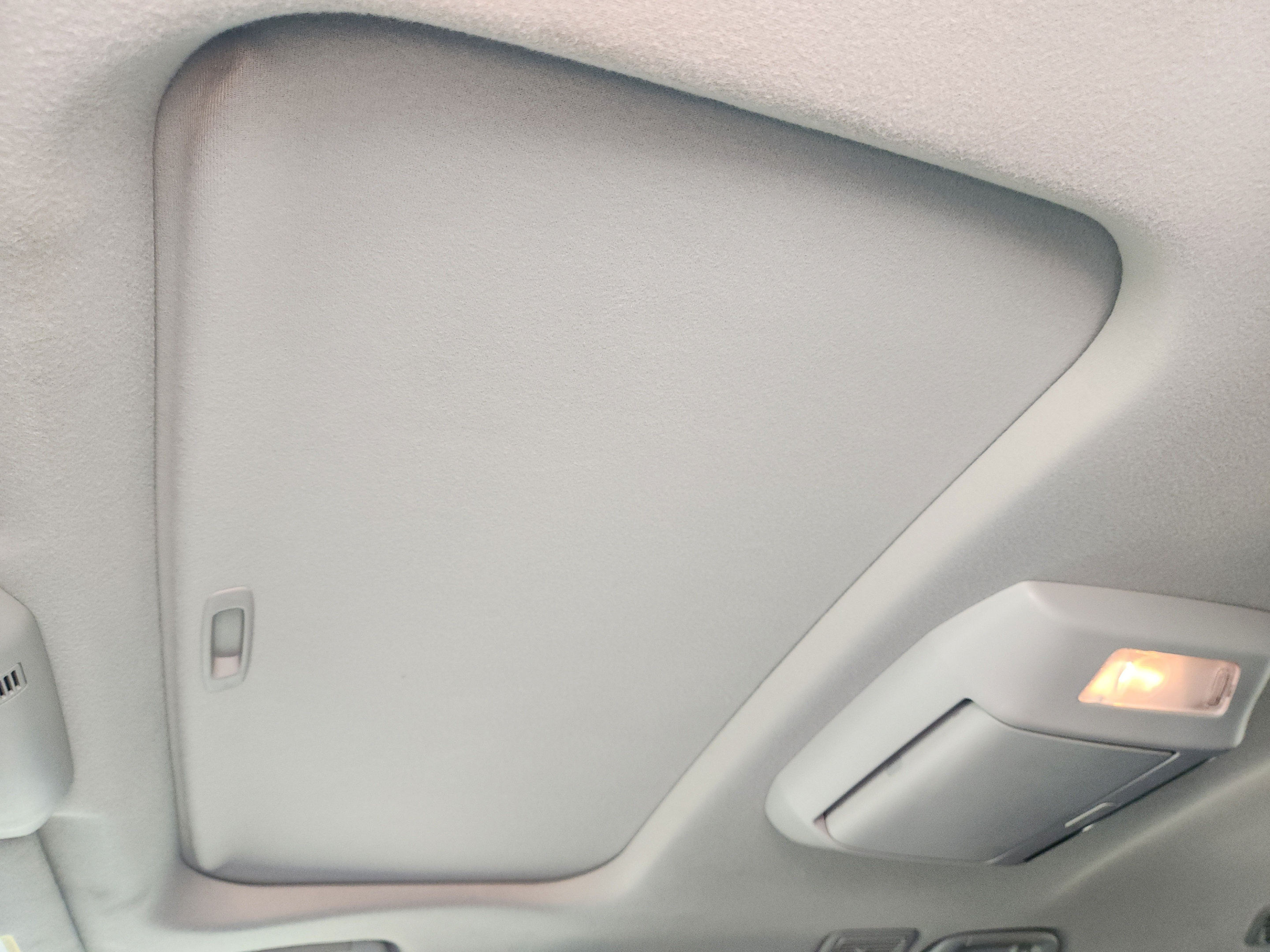 Used 2014 Toyota Sequoia Platinum RWD image 19