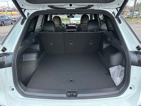 New 2026 Volkswagen Tiguan SE R-Line image 21