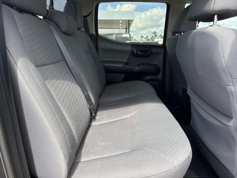 Used 2020 Toyota Tacoma SR w/ SR Convenience Package RWD image 9