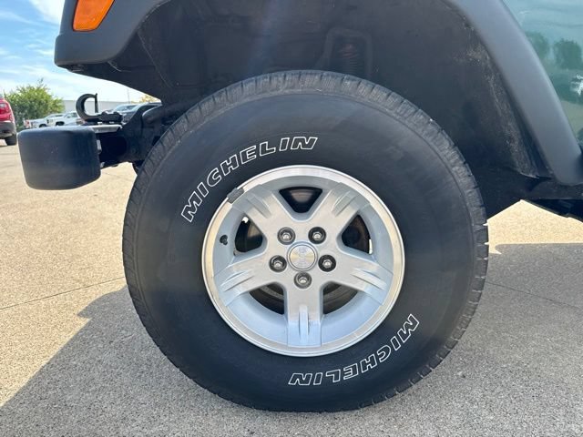 Used 2000 Jeep Wrangler Sport AWD/4WD image 13