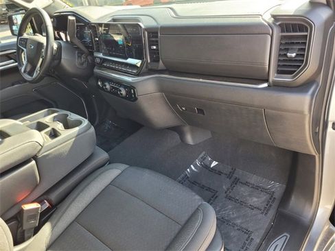 Used 2024 Chevrolet Silverado 1500 RST w/ Z71 Off-Road Package image 18