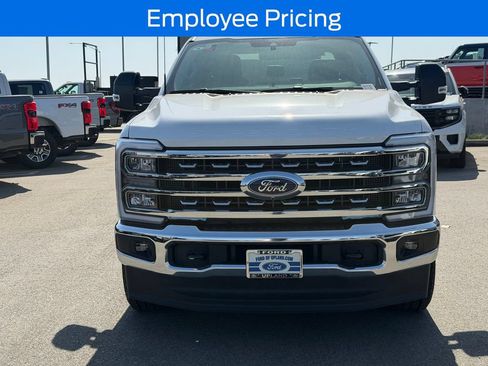 New 2026 Ford F350 Lariat w/ FX4 Off-Road Package AWD/4WD image 2