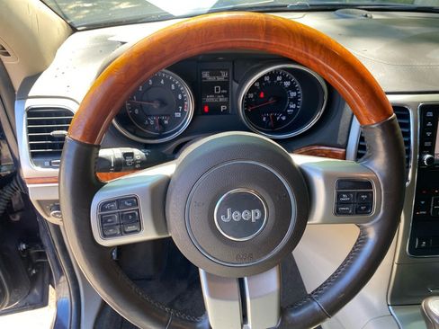 Used 2012 Jeep Grand Cherokee Overland AWD/4WD image 12