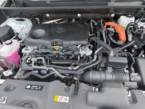 Certified 2023 Toyota RAV4 XLE Premium AWD/4WD image 22