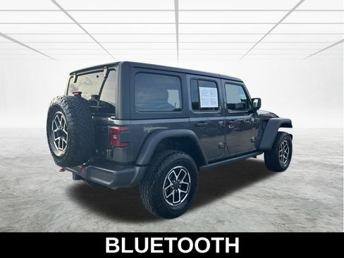 Used 2024 Jeep Wrangler Unlimited Rubicon AWD/4WD image 5