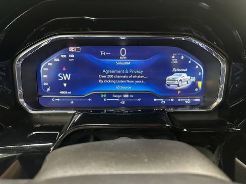 Certified 2025 Chevrolet Silverado 1500 LT image 30