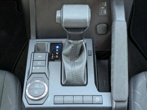 Certified 2025 Toyota Tacoma SR5 image 12