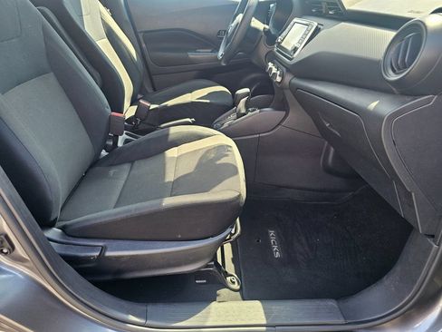 Used 2024 Nissan Kicks S FWD image 18