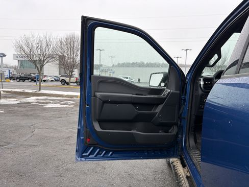 Certified 2022 Ford F150 XLT w/ Equipment Group 302A High image 11