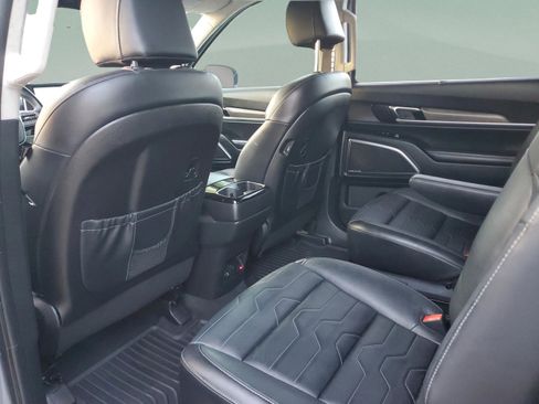 Certified 2022 Kia Telluride SX w/ SX Prestige Package AWD/4WD image 6
