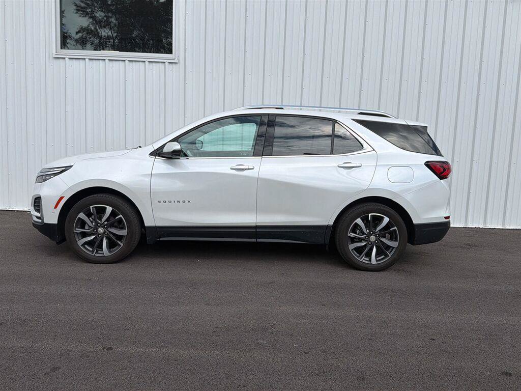 Used 2022 Chevrolet Equinox Premier AWD/4WD image 6
