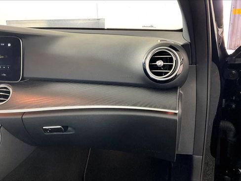 Used 2022 Mercedes-Benz E 350 Sedan image 17