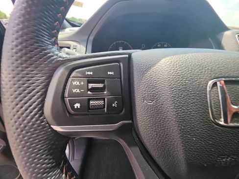 Certified 2025 Honda Ridgeline TrailSport image 19