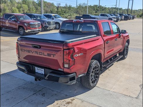 New 2026 Chevrolet Colorado W/T AWD/4WD image 7