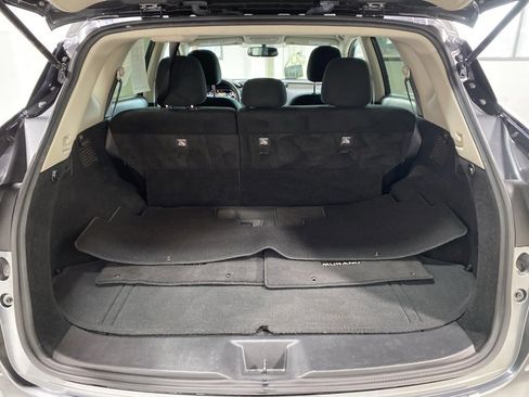Used 2019 Nissan Murano SV image 14