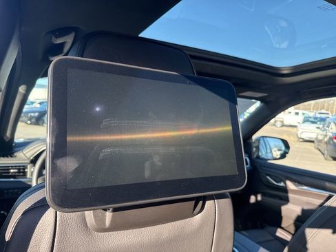 Used 2023 GMC Yukon Denali image 15