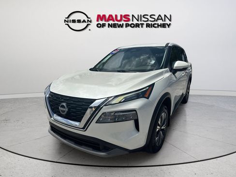 Certified 2023 Nissan Rogue SV FWD image 5