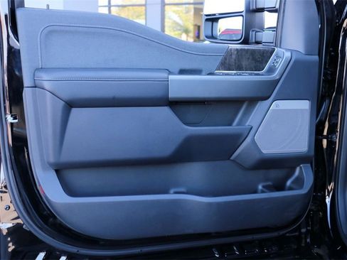 New 2026 Ford F250 Lariat w/ Black Appearance Package image 16