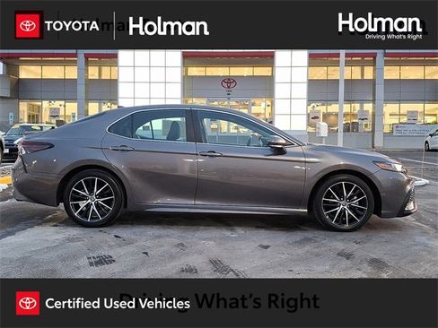Certified 2023 Toyota Camry SE image 1