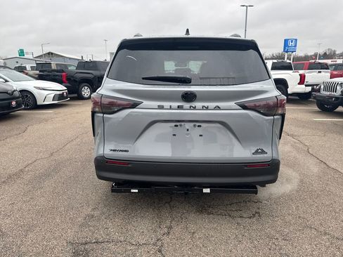 New 2026 Toyota Sienna XLE Woodland Edition image 6