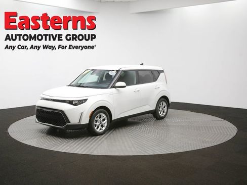 Used 2023 Kia Soul LX w/ Option Group 015 image 54