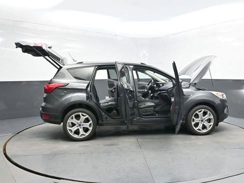 Used 2019 Ford Escape Titanium w/ U9j03 - Titanium Tow Package AWD/4WD image 47