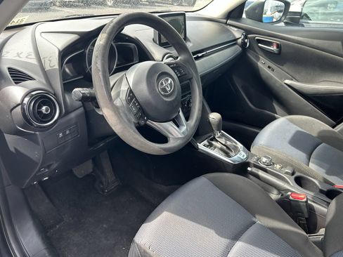 Used 2018 Toyota Yaris iA FWD image 13