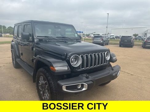 Used 2024 Jeep Wrangler Unlimited Sahara w/ Safety Group image 3