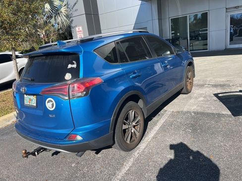 Used 2018 Toyota RAV4 XLE image 3