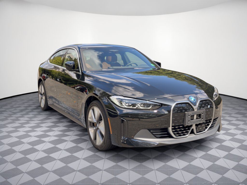 Used 2024 BMW i4 eDrive35 w/ Premium Package RWD image 7