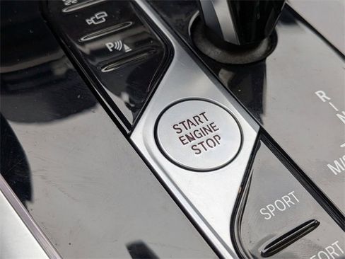 Used 2021 BMW X7 xDrive40i w/ Cold Weather Package image 21