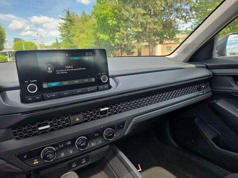 Used 2023 Honda Accord EX image 20