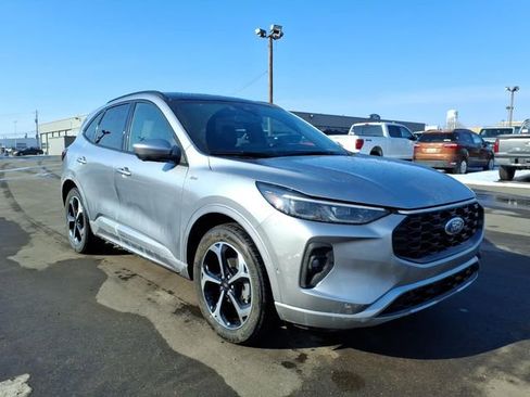 Used 2024 Ford Escape ST-Line Elite w/ Premium Technology Package image 3