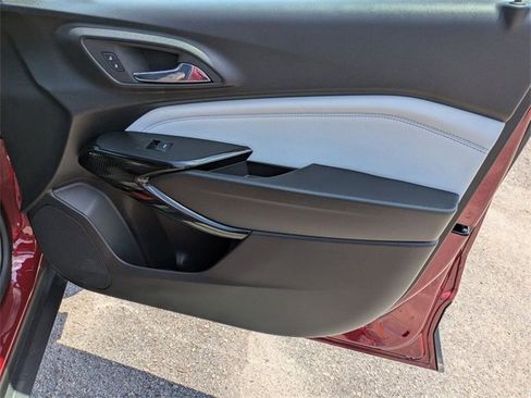 Used 2024 Chevrolet Trax LT image 25