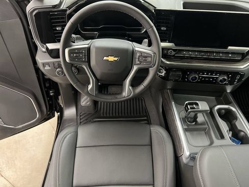 Used 2023 Chevrolet Silverado 1500 LTZ w/ LTZ Convenience Package II AWD/4WD image 21